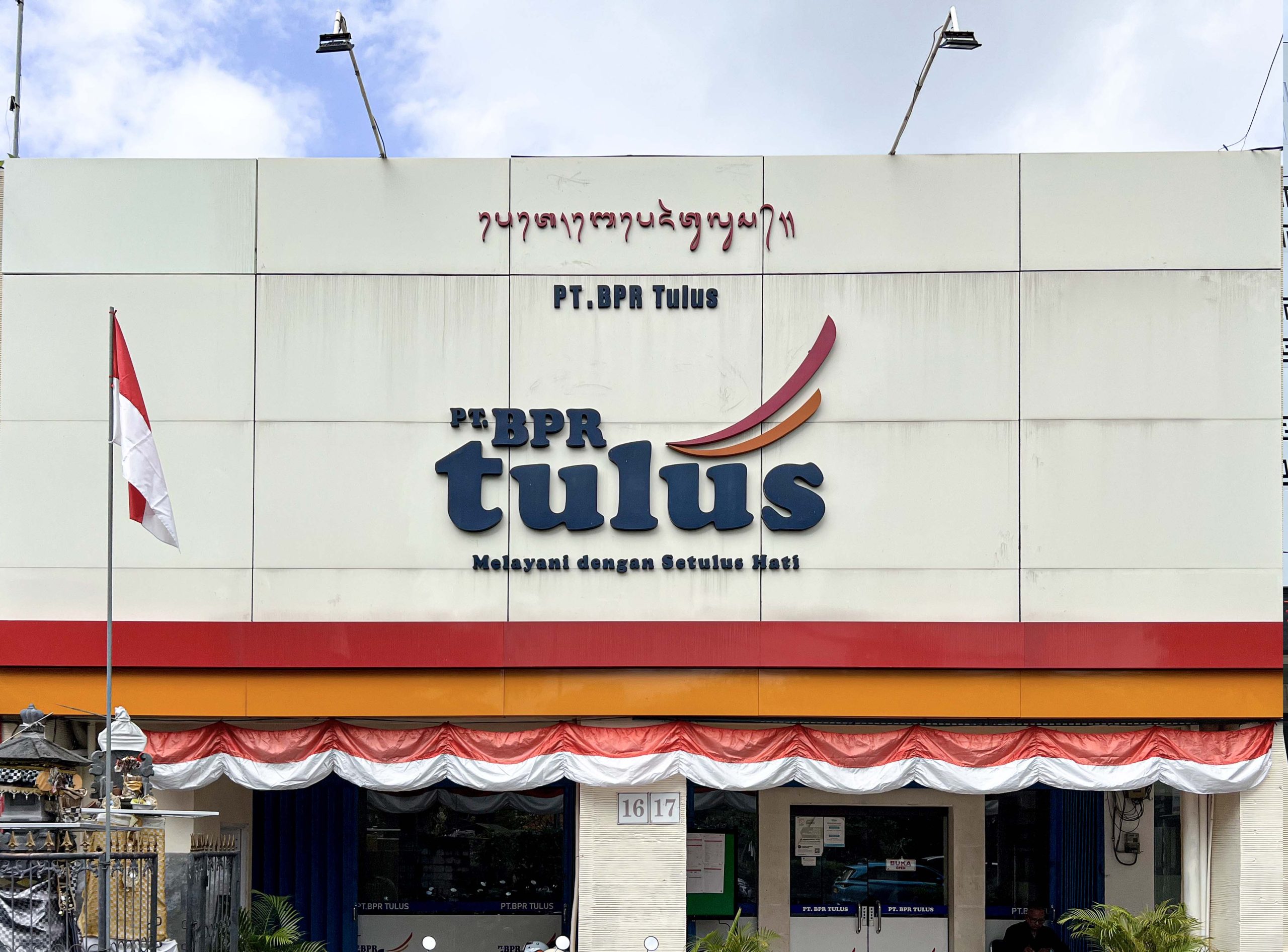 Gedung PT BPR Tulus